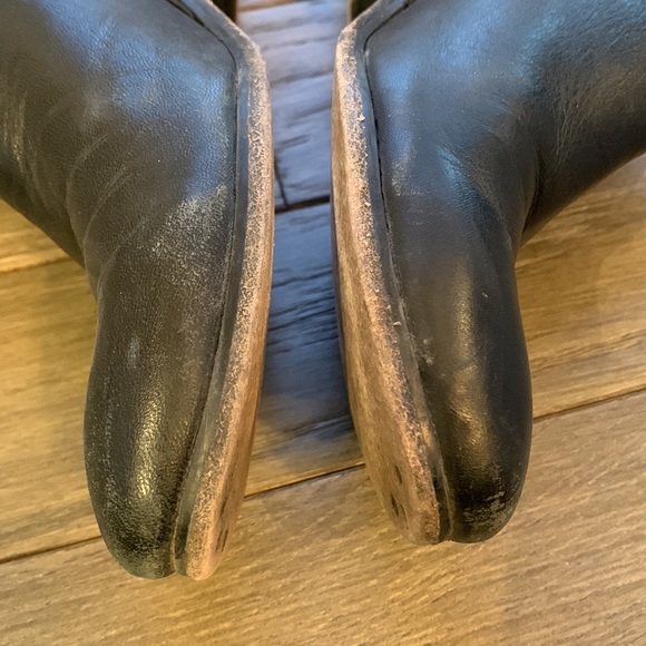 Cartel Leather Ankle Slip On Booties - Picture 4 of 13